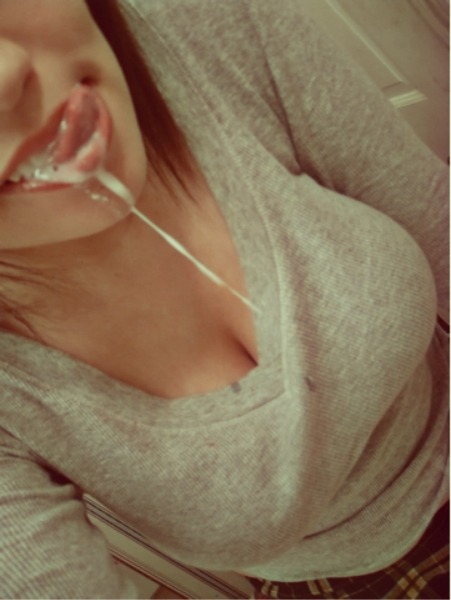 http://dailygirlsxxx.tumblr.com/post/52615353688