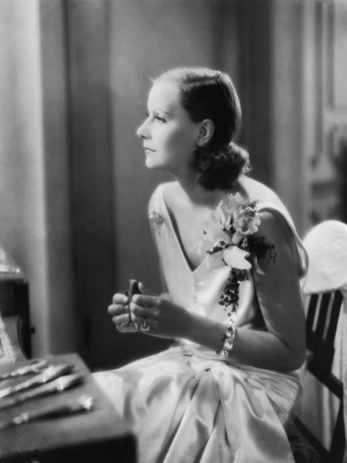 wehadfacesthen:Greta Garbo in Wild Orchids  (Sidney Franklin, 1929)