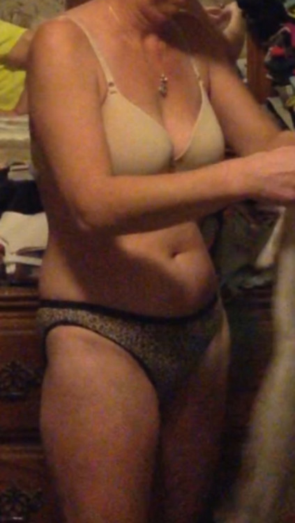 rcwbyffa:  Check out this hot ass sent to us from a follower
