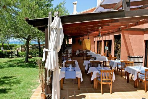 Nackt in den Balearen Urlaub - Erstes FKK-Hotel auf Mallorca eröffnet nahe am Sa Canova Strand: Apar