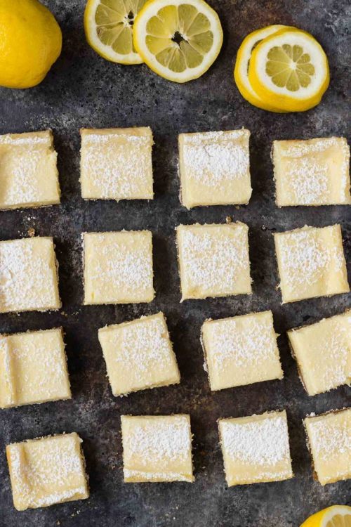 introvertbaker: These Lemon Cheesecake bars are the perfect treat to welcome spring and warmer weath