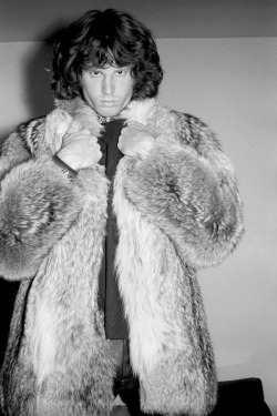 babeimgonnaleaveu:   Jim Morrison photographed