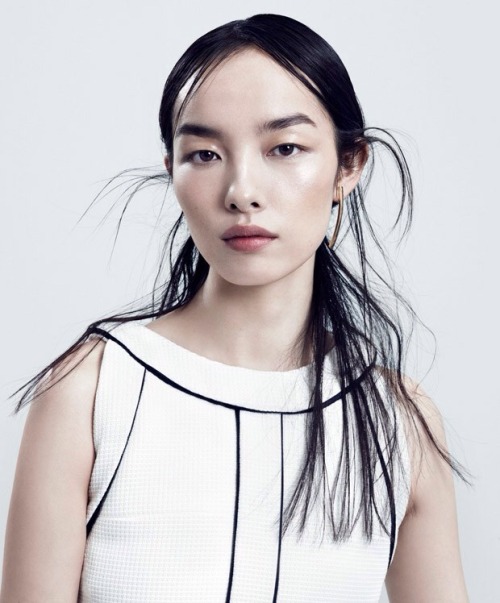 T Magazine China March 2015 Fei Fei Sun by Paola Kudacki, styling by Lucia Liu.