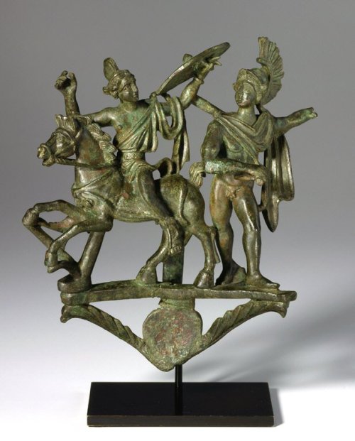 ancientanimalart: Amazon on Horseback Fighting a Greek 2nd c. CE (Roman) (via North Carolina Museum 