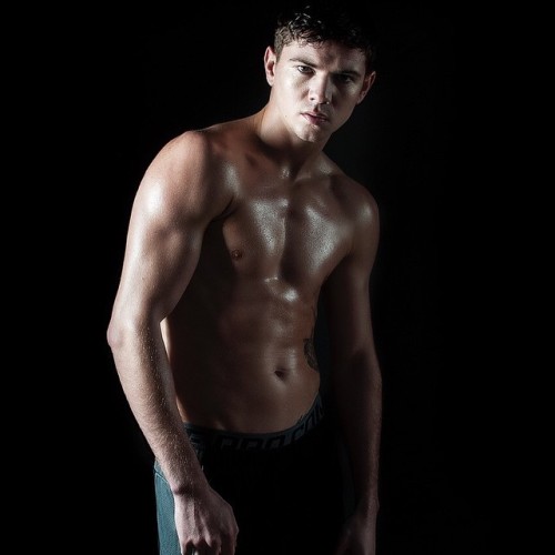 hotcelebs2000:  LUKE CAMPBELL