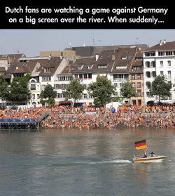 ask-west:  funnyandhilarious:  The Most Passive Aggressive German Invasion   