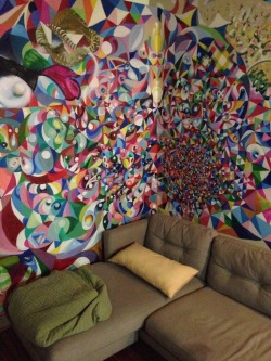 prettyhighhippie:Trippy Wall Art i thought  drugsruleeverythingaroundme might enjoy