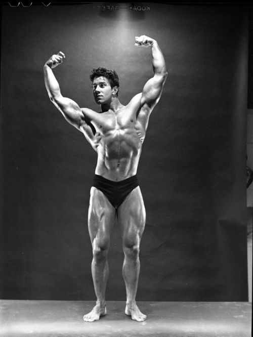 Reg Park photographed by Russ Warner.