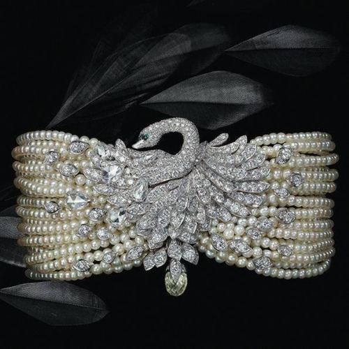 sierrahiker8:Swan choker by Cartier, c. 1920s. Diamonds, pearls, emerald and platinum.
