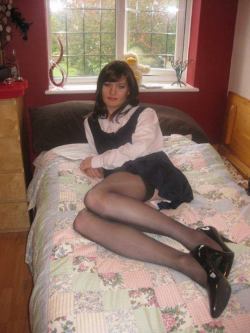 shirleyqueen:  wicked-xdressing:  XXX CrossDressers   What a lovely gurl, giving us a peek of her soft white panties. Shirley xxx