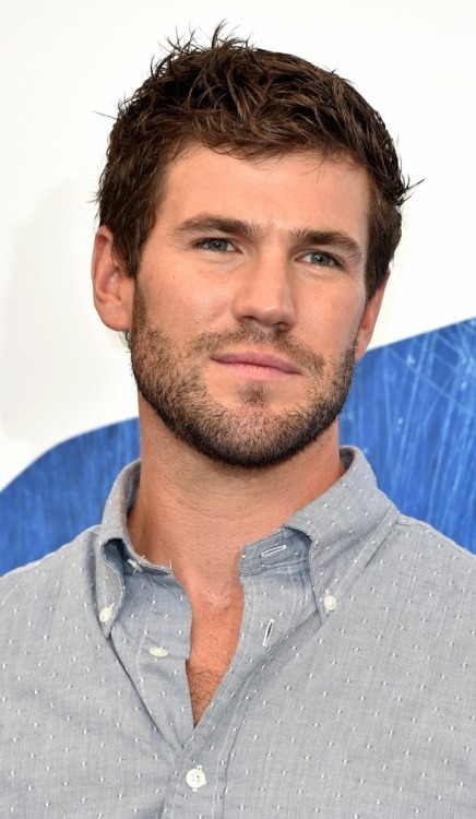 vjbrendan:  Austin Stowell at the 2016 Venice porn pictures