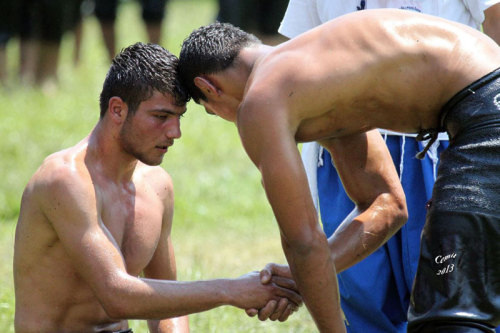 Yağlı güreş / Turkish oil wrestling 2