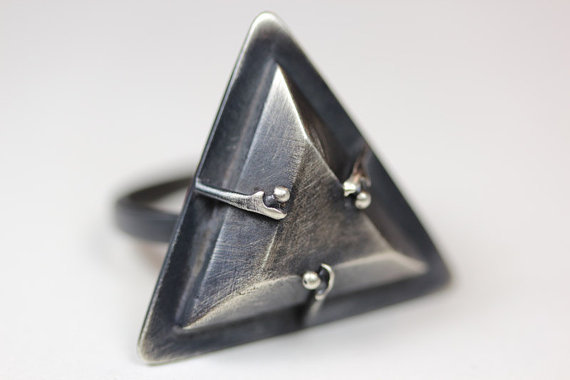 awesomesock:  meeptoyousir:  fatalfashion:  Blood Milk jewelry  Tumblr is going to