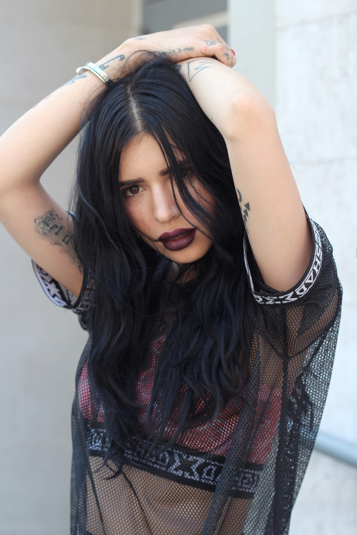 shez-a-bitch:  http://shez-a-bitch.tumblr.com 