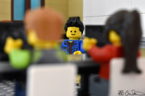 legogradstudent:Babbling incoherently in response to an undergrad’s question, the grad student