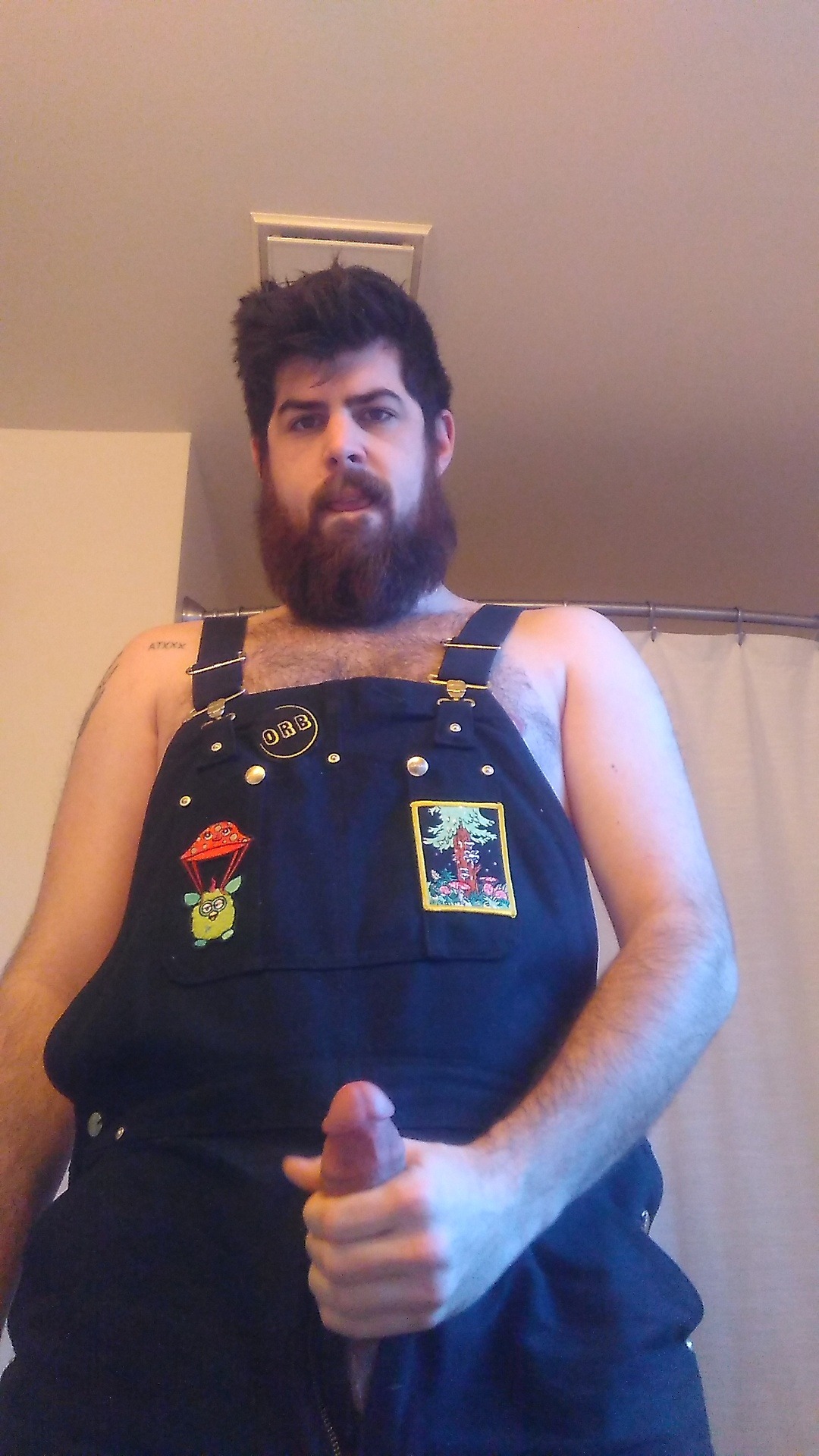 piggycubwa:  bigfagwasp:My sexy fucker @piggycubwa got me overalls for Christmas