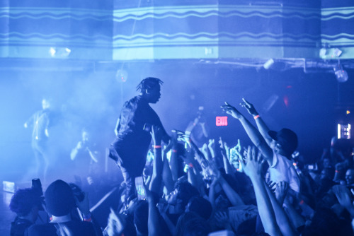 last time @trvisXX destroyed @WebsterHall w/@HudMo > tonight gonna be messy https://www.youtube.c