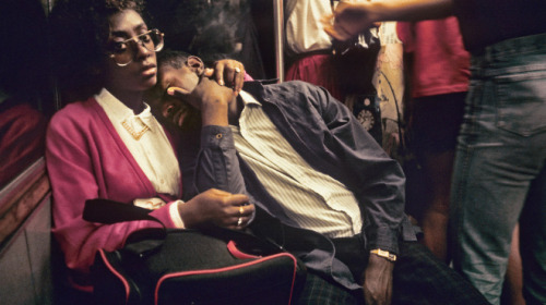 misswallflower:Bob Mazzer’s photos of London Underground from '70s and ‘80s.