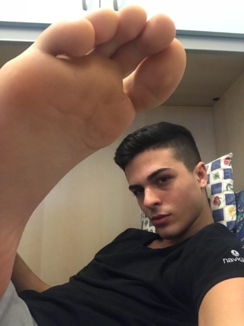 italianfindom:Being my bitch will be your new favorite hobby and probably the only one