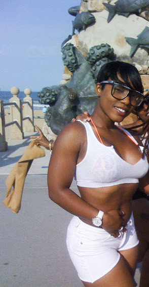 daddysdimez:  FOLLOW ME ON INSTAGRAM @BANKS_BOOTYFUL_HONEYZ 