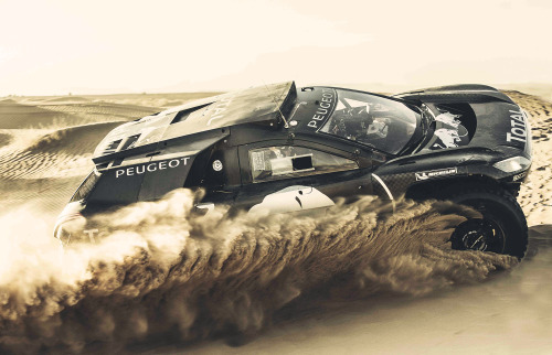 carsthatnevermadeit:  What a difference 27 years makes top Peugeot 405 T16 Dakar, 1988, bottomÂ Peugeot 2008 DKR16, 2015Â 