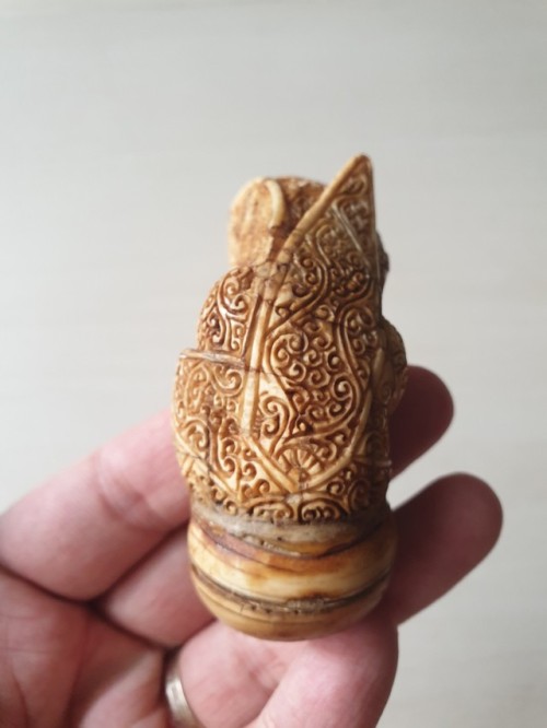 Ivory Hulu Jawa Demam type Keris Hilt (Ukiran Sumatra- Palembang)