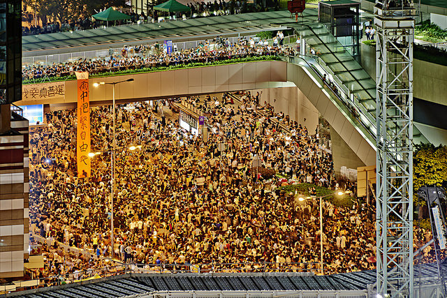 tofuist:
“ untitled by johnlsl on Flickr.
Protest in Admiralty, Hong Kong
金鐘示威
”