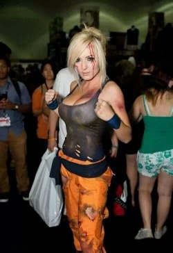 hottestcosplayer:  We feature the hottest