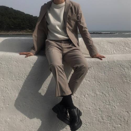 1vintage:https://www.instagram.com/p/BvQoFLFgU0k/