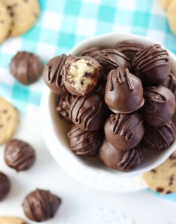 chefthisup:  Chocolate Chip Cookie Dough Truffles. Get the recipe here &gt;&gt; http://bit.ly/1hRDtCN