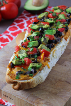 omg-yumtastic:(Via: hoardingrecipes.tumblr.com) Spicy Black Bean Taco French Bread Pizza - Get this recipe and more http://bit.do/dGsNuhhh yes!