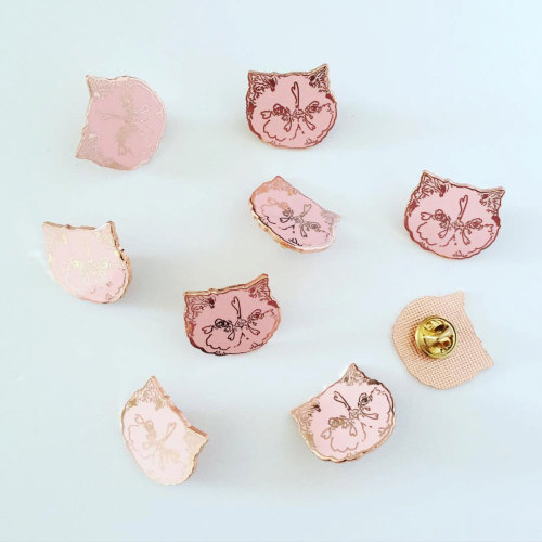 sosuperawesome:Illustrated cat goods by helloharriet on Etsy