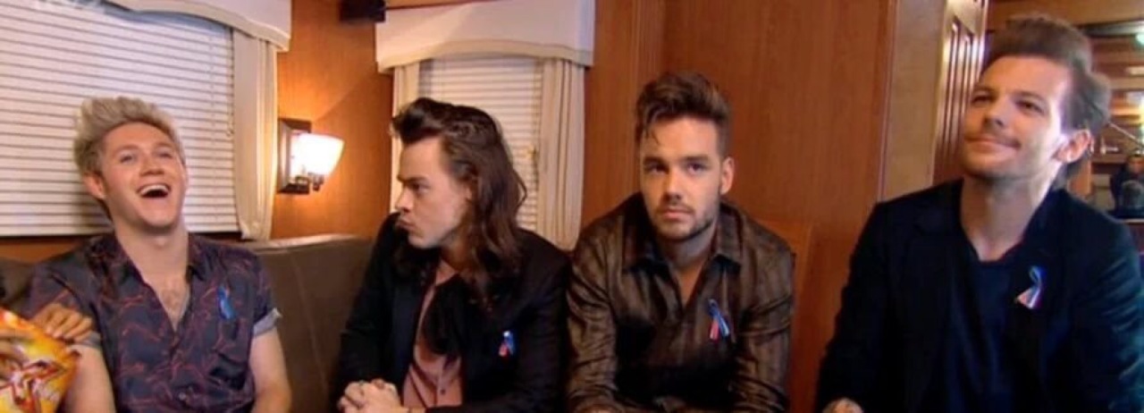 niallsmilegirl:  Niall : during the break I’m gonna take the boys golfin 
