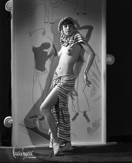 gmgallery:Positive view of original Maurice Seymour negative of burlesque dancer Lee Seu.www.stores.eBay.com/GrapefruitMoonGallery