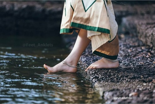 Walk as if you are kissing the Earth with your feet  . Happy Kiss Day  .  Click @varun_aduthila_phot