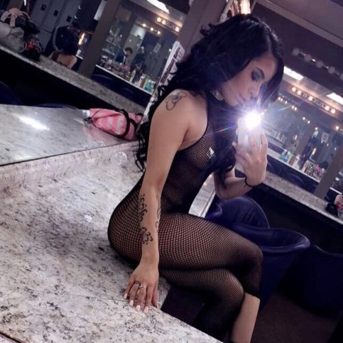 stripper-locker-room:  https://www.instagram.com/dulcedanielaa909/