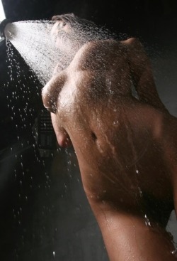 Una docciaCosì—- ♡♥ attimi di