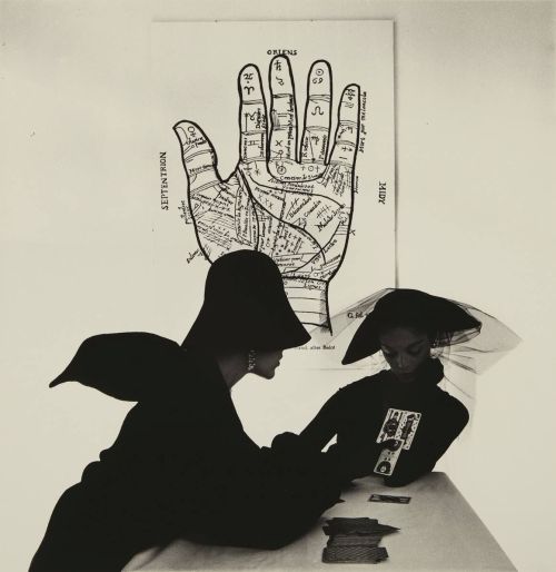 Irving Penn, The Tarot Reader (Bridget Tichenor & Jean Patchett), New York 1949