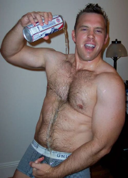 scallystr8lads:  pigshouse:  Beer shower  😜 Follow me for more 😜: http://scallystr8lads.tumblr.com 
