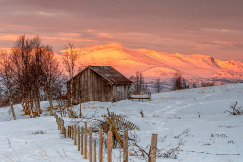 IMGP1726-Edit-1 by jarle.kvam Winter morning in Valdres, Norway https://flic.kr/p/2n8XKC9