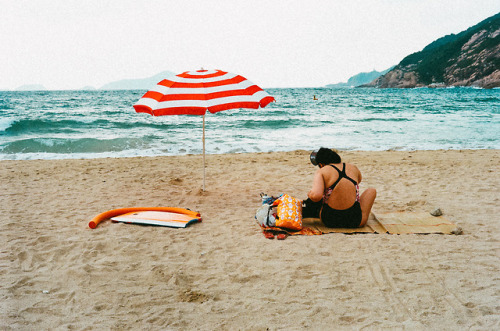 Portra400 | Shek O Beach, Hong Kong | Oct 2017www.instagram.com/wongweihimwww.wongweihim.com<Beac