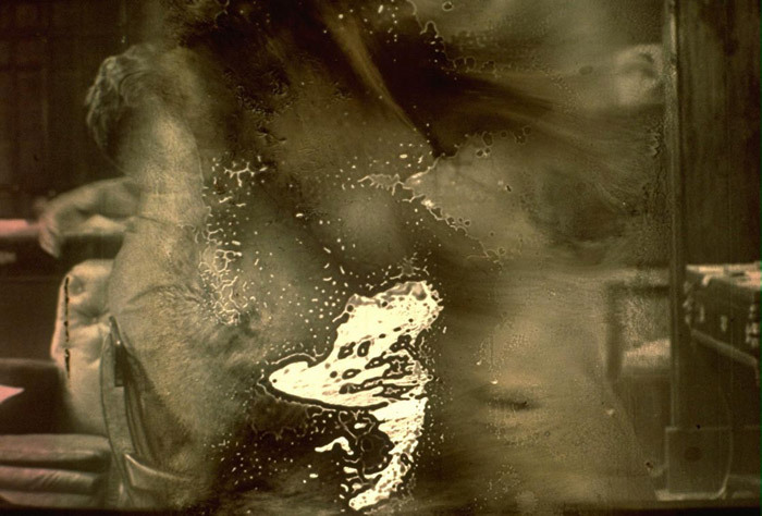 plagueyard:  nearlya:  Eric Rondepierre. from Étreinte   It’s all fleeting.