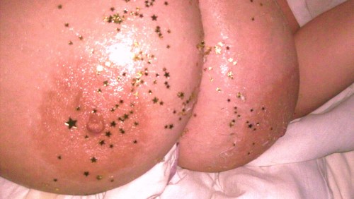 mylonelybreasts:  more of the confetti series