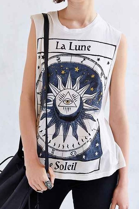 chaoticarbitersalad:  Do you want to be a Fashion Girl or a Cat? Fashion Cape ‖