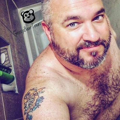 Thank you for another amazing submission @man_0_man_0_man . . #sexybears #sexydaddies #daddybear #da