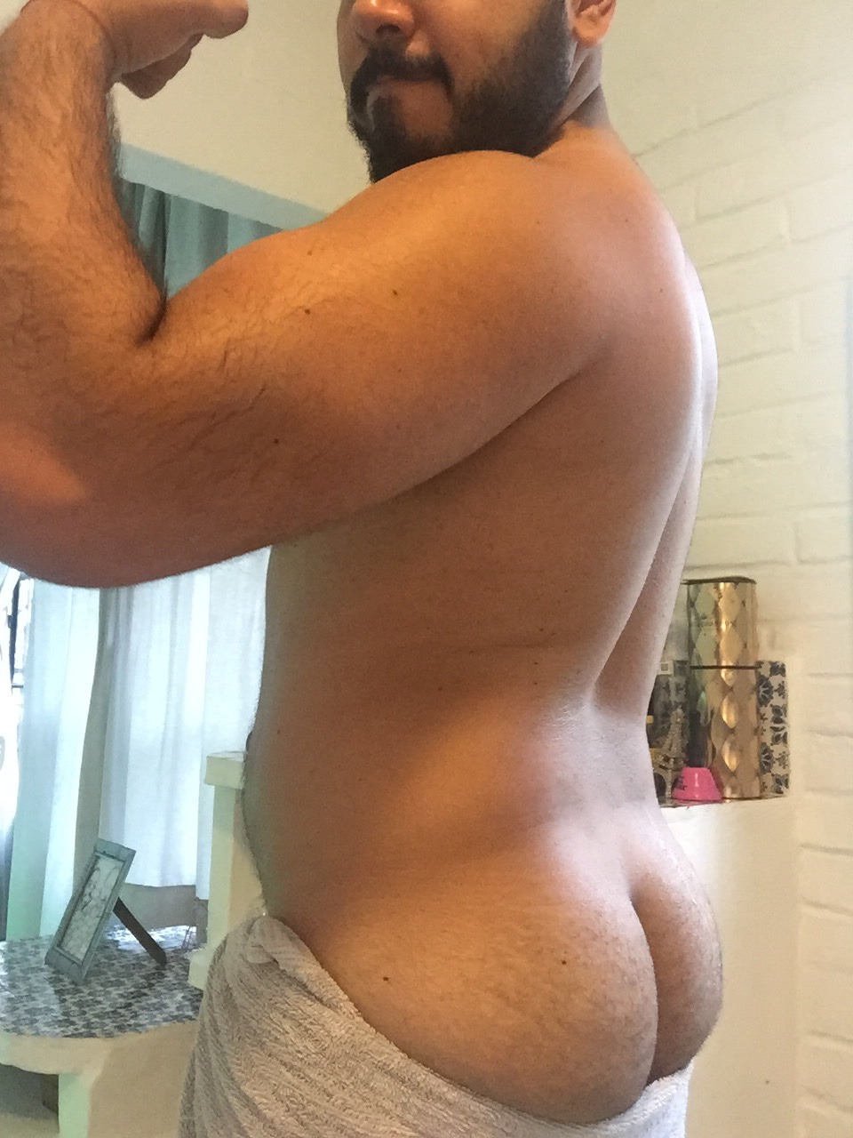ariescub10:  I took these pics before I left on my trip with my hubby because I had