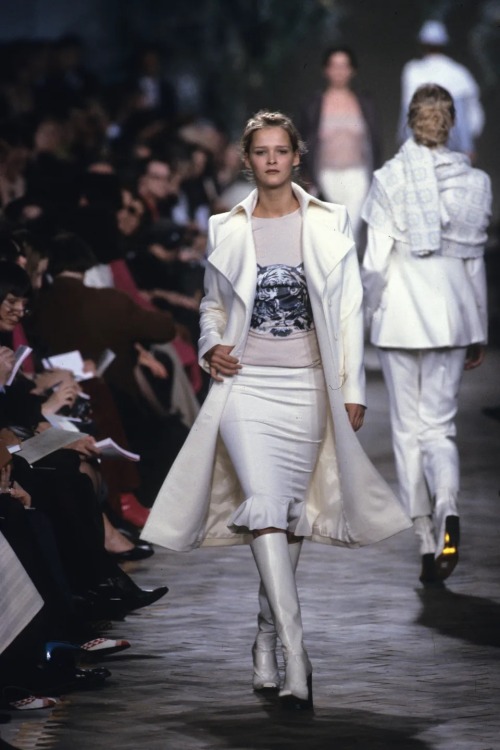 Chloe Fall 1999