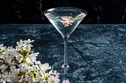  Sakura Martini !1 servingsIngredients:1 salted cherry blossomIce2 ½ ounces dry sake1 ounce g