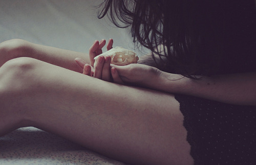 strangelandevil:  what remains by Teresa Q on Flickr.