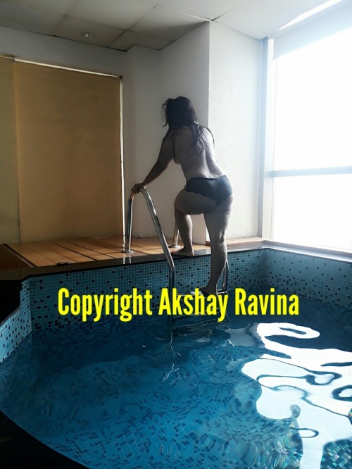 akshayravina: Great fun masti in pool with my love Akshay.. hope u all enjoying our pics..  More on 